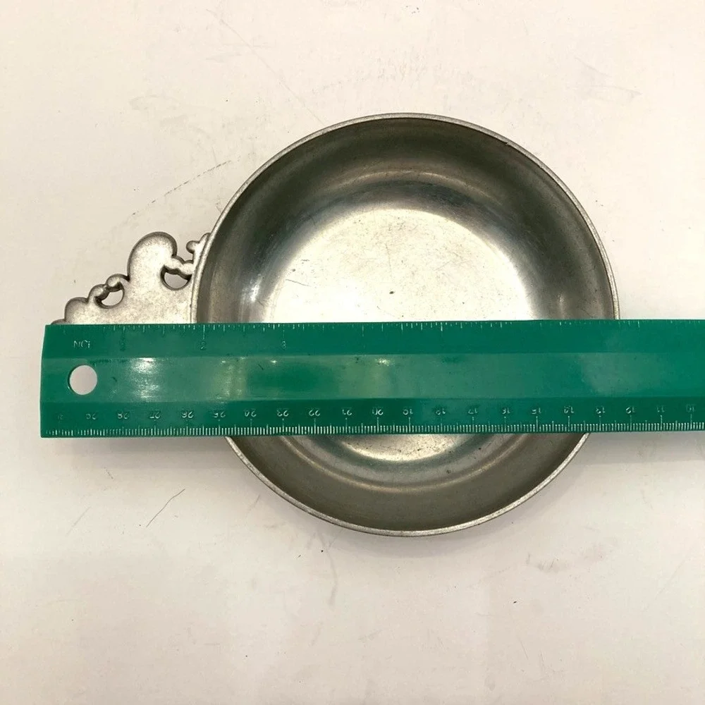 Les Etains du Manoir Pewter Porriger Paris France 5.5